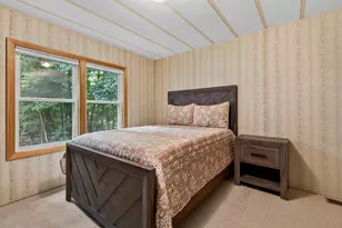 19 Village Dr, Raymond, NH 03077 - Photo 10