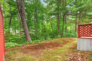 19 Village Dr, Raymond, NH 03077 - Photo 28