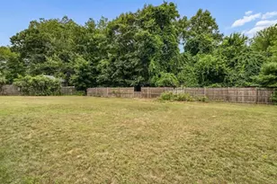 415 Greeley St, Manchester, NH 03102 - Photo 32