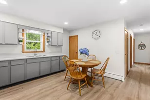 29 Devco Dr, Manchester, NH 03103 - Photo 16
