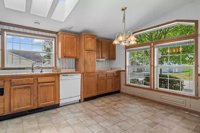 17 Heritage Way, Manchester, NH 03104 - Photo 12
