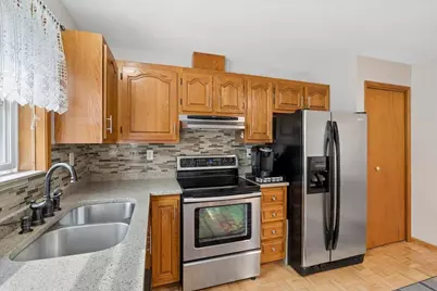 29 Central Street #C, Hillsboro, NH 03244 - Photo 10
