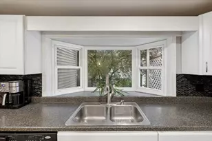 549 Lake Ave, Manchester, NH 03103 - Photo 14