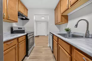108 Eastern Ave, Manchester, NH 03104 - Photo 16