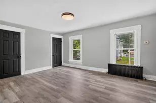 571 Amherst St, Manchester, NH 03104 - Photo 16