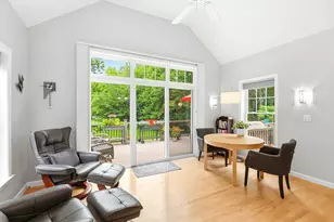 17 Hancock Dr, Bedford, NH 03110 - Photo 20