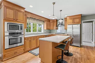 35 Mockingbird Hill Rd, Windham, NH 03087 - Photo 2