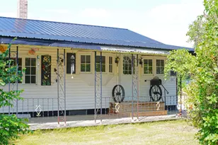 201 State St, Northumberland, NH 03582 - Photo 1