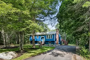 31 Evergreen Dr, Goffstown, NH 03045 - Photo 2