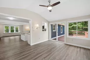 31 Evergreen Dr, Goffstown, NH 03045 - Photo 8