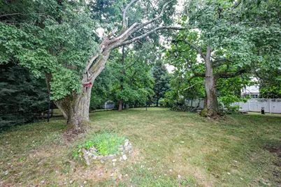 124 Huse Road, Manchester, NH 03103 - Photo 10