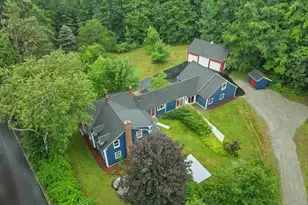 26 Old Mont Vernon Rd, Amherst, NH 03031 - Photo 2