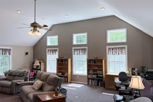 5 Grace Dr, Hudson, NH 03051 - Photo 8