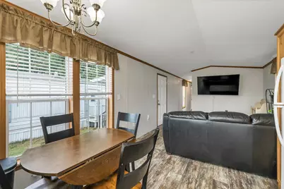 19 Brookwood Drive, Salem, NH 03079 - Photo 8