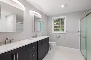 36 Georgetown Dr, Nashua, NH 03062 - Photo 16
