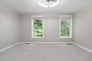 36 Georgetown Dr, Nashua, NH 03062 - Photo 18