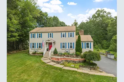 11 Ashley Drive, Londonderry, NH 03053 - Photo 1