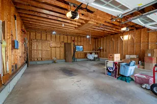 128 Holly Ave, Manchester, NH 03103 - Photo 44