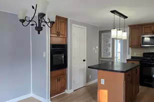 44 Gooseberry Cir, Rochester, NH 03867 - Photo 10