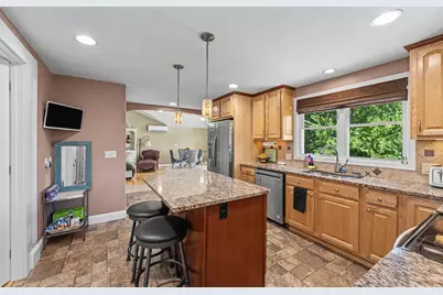 132 Barretts Hill Road, Hudson, NH 03061 - Photo 10