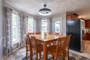 7 Longview Cir, Pelham, NH 03076 - Photo 8