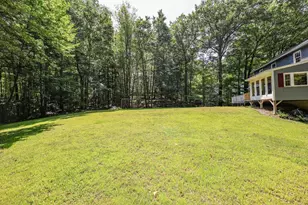 34 Olde Lantern Rd, Bedford, NH 03110 - Photo 2