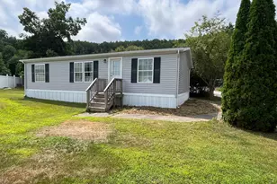 53 Coral Ln, Seabrook, NH 03874 - Photo 1