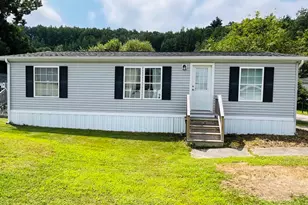 53 Coral Ln, Seabrook, NH 03874 - Photo 1