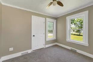 16 Brook St, Derry, NH 03038 - Photo 38