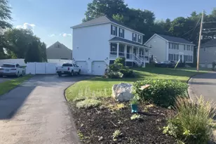 114 Morning Glory Dr, Manchester, NH 03109 - Photo 2
