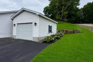 637 Benton Dr, Laconia, NH 03264 - Photo 14
