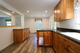 71 Poverty Ln, Lebanon, NH 03766 - Photo 4