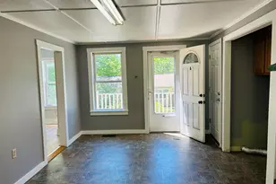 65 Mechanic St, Winchester, NH 03470 - Photo 2