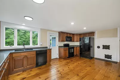 26 Old Mont Vernon Road #A/B, Amherst, NH 03031 - Photo 6