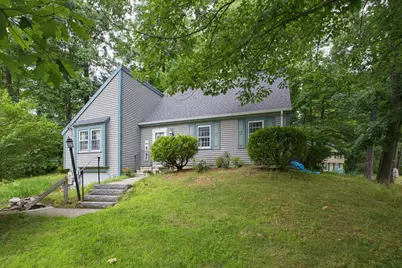 21 Shelburne Road, Nashua, NH 03063 - Photo 2