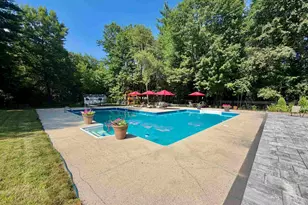 11 Boxwood Ln, Dover, NH 03820 - Photo 6