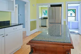 375 Orange St, Manchester, NH 03104 - Photo 18