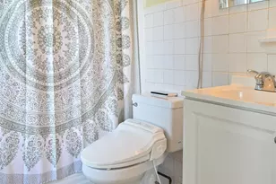375 Orange St, Manchester, NH 03104 - Photo 30