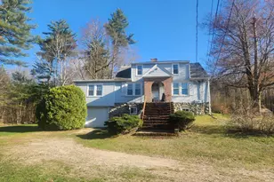 115 Hovey Rd, Londonderry, NH 03053 - Photo 2