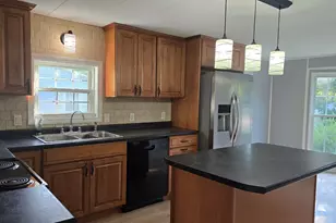44 Gooseberry Cir, Rochester, NH 03867 - Photo 8