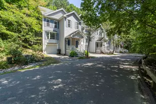 38 Georgetowne Dr, Nashua, NH 03062 - Photo 2