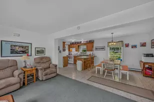 159 James St, Bethlehem, NH 03574 - Photo 10
