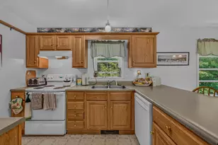 159 James St, Bethlehem, NH 03574 - Photo 14