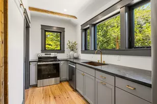 22 Pioneer Rd, Rye, NH 03870 - Photo 12