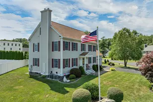 41 Viola Cir, Seabrook, NH 03847 - Photo 4