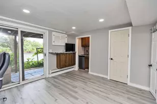 44 Emerald St, Manchester, NH 03103 - Photo 36