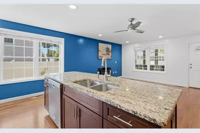 264 Broad Street, Nashua, NH 03063 - Photo 10