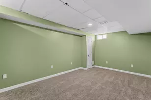 264 Broad St, Nashua, NH 03063 - Photo 32