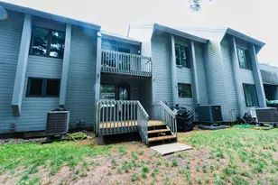 5 Tsienneto Rd, Derry, NH 03038 - Photo 2