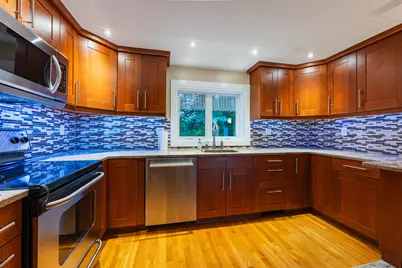 5 Tsienneto Road #5, Derry, NH 03038 - Photo 6